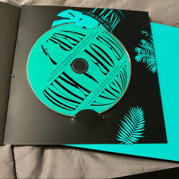 Monsta X One of a Kind Version 4 CD - Picture 3 of 5